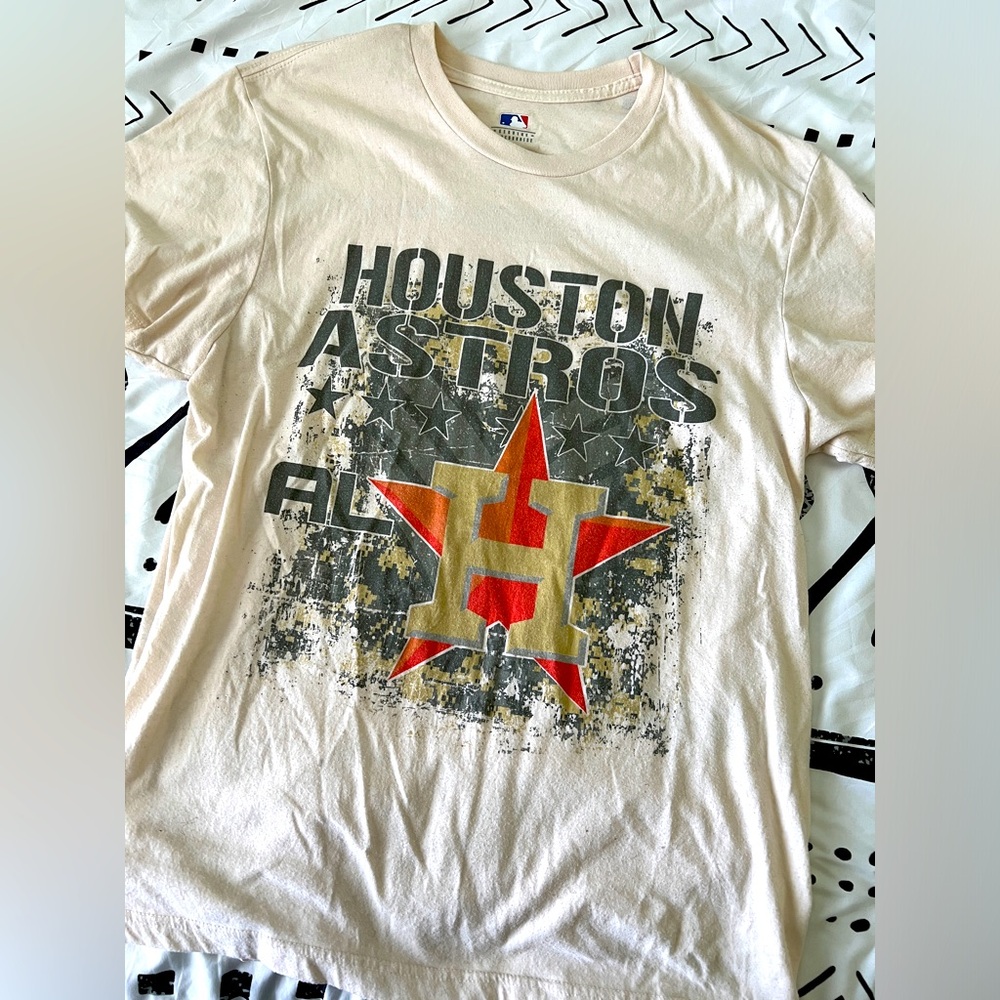 Houston Astros unisex shirt! ⚾️🧡